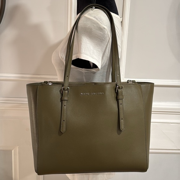 Marc Jacobs Large The Commuter Leather Tri-Compartment Tote Bag EUC - Picture 10 of 17